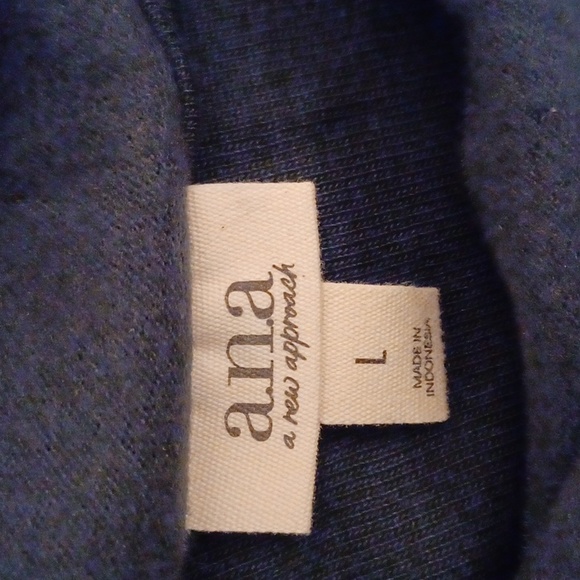 Ana super soft sweater NWT - Picture 3 of 7